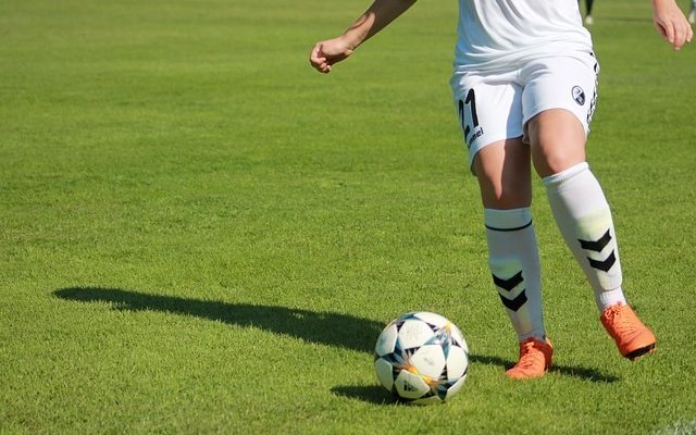 Damfotboll