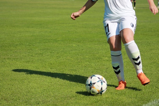 Damfotboll